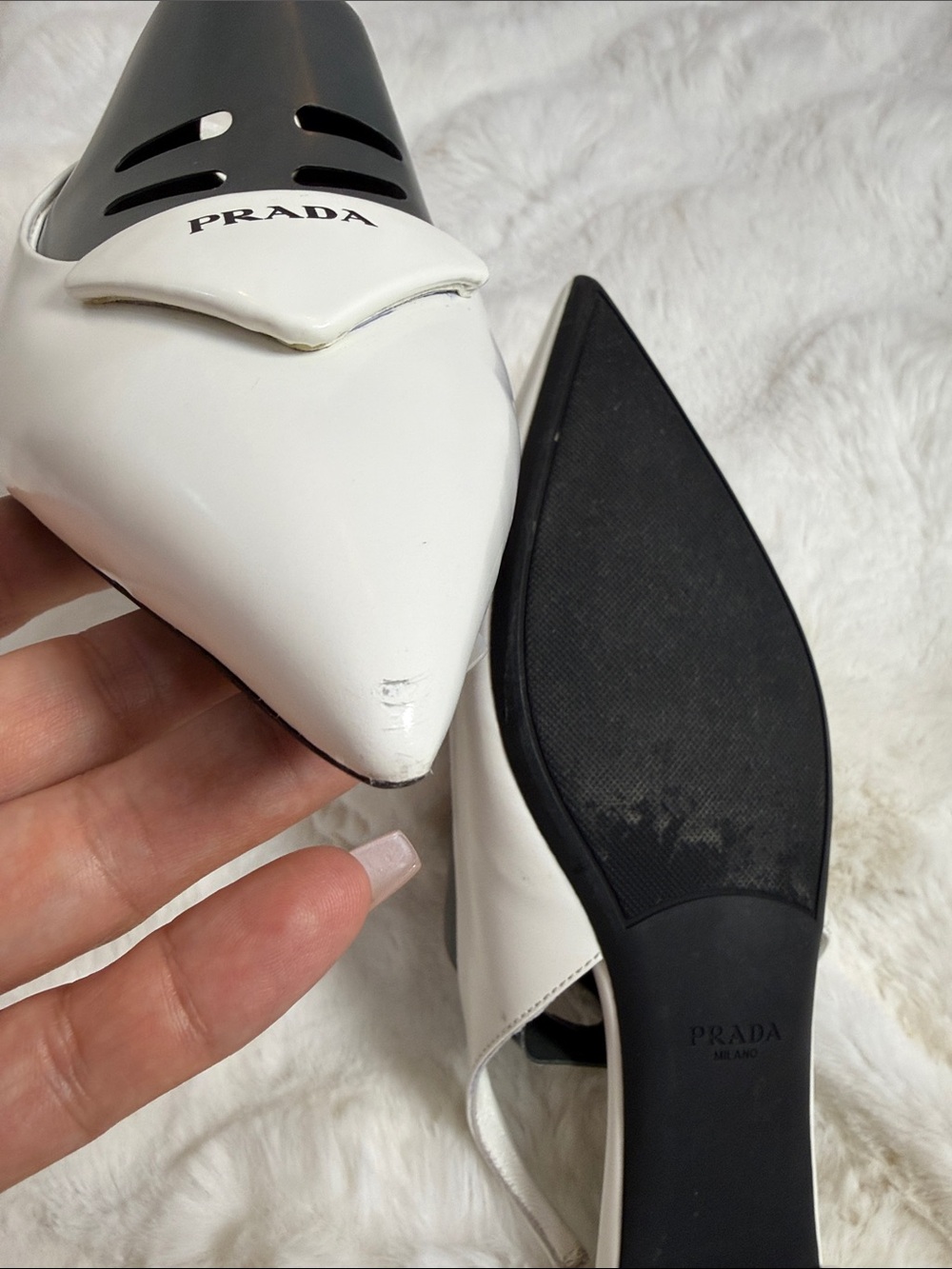 White and Black Pointed Slingback Mules - Picture 4 of 8